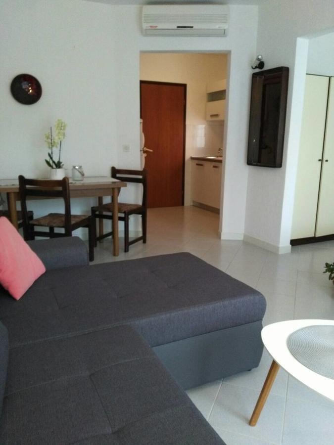 Apartment Bozac 로비니 외부 사진